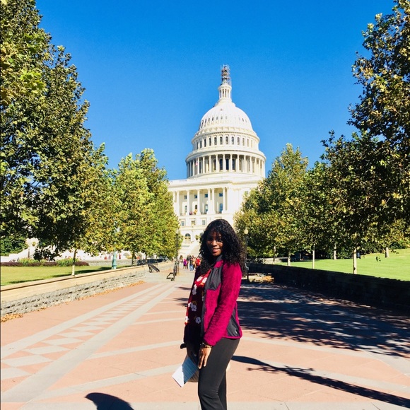 Meet your Posher, Shimika - Picture 1 of 1